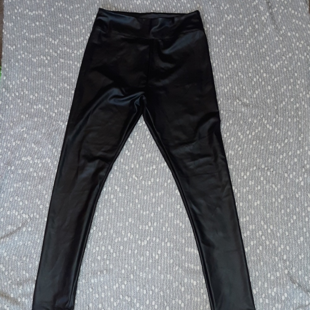 Faux leather leggings